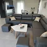 Modern Getaway Meets Nature Dom wakacyjny Ishull-Shëngjini
